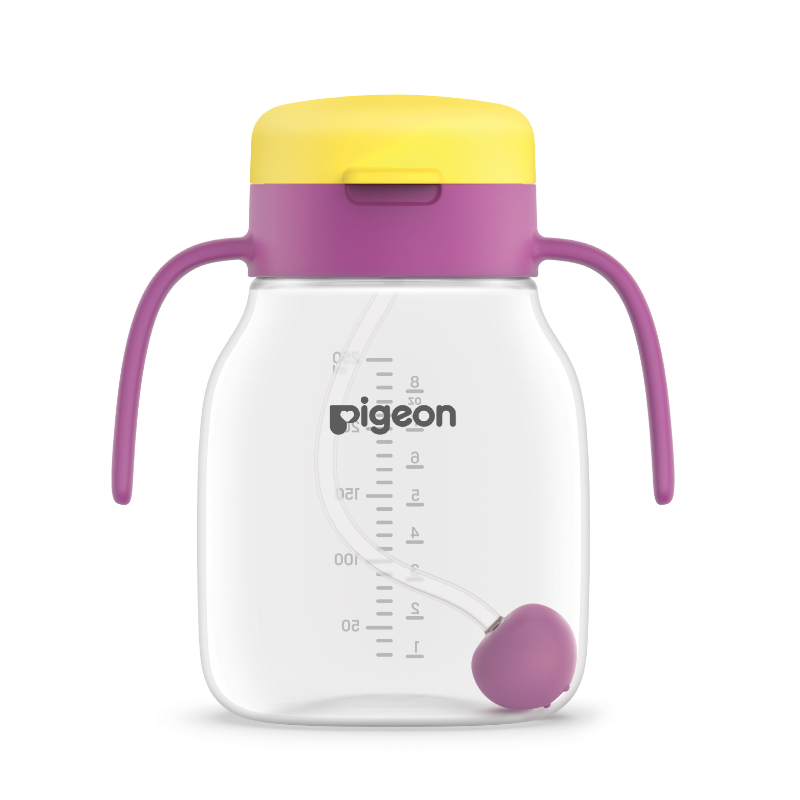 Pigeon Startouch Straw Cup With Gravity Ball